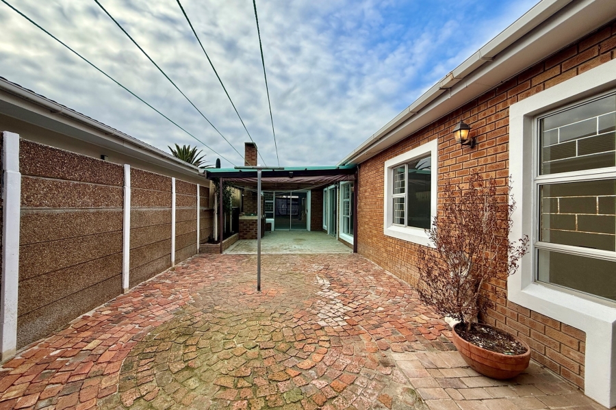 3 Bedroom Property for Sale in Tijgerhof Western Cape